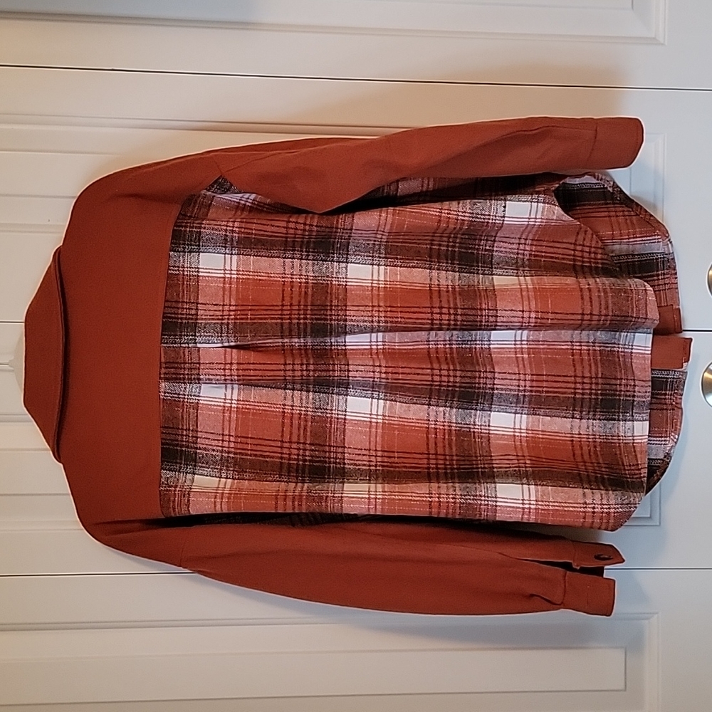 Shacket - Picture 4 of 4
